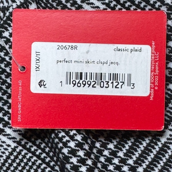 SPANX Classic Plaid Mini Skirt Built In Shorts Size 1X - Picture 8 of 9